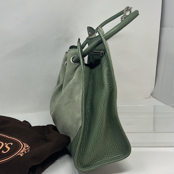 Tod’s Suede and Pebbled Leather Flat Back Shoulder Bag - Picture 8 of 13